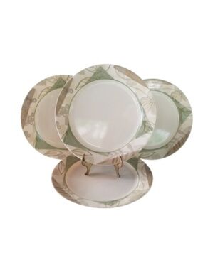 Corelle Vitrelle Dinner Plates | Textured Leaves | Made in USA